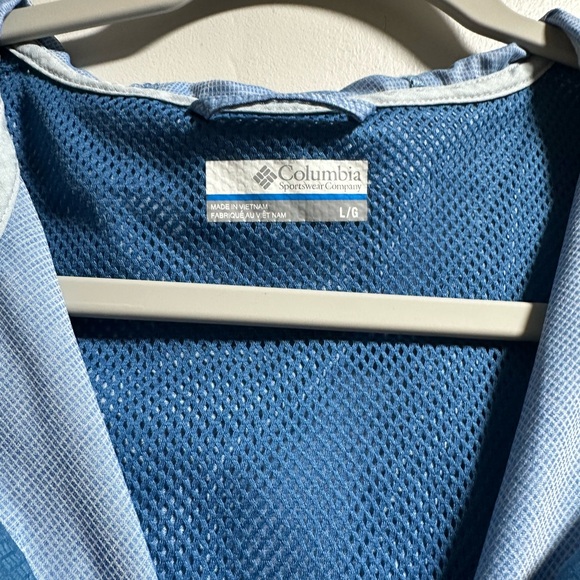 Columbia Blue and White Utility Jacket Lightweight Sporty Design - Picture 3 of 5